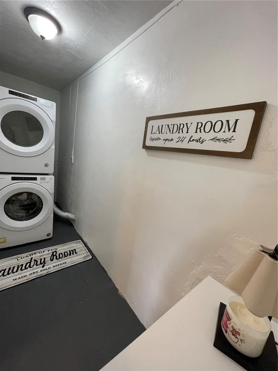 DELTONA LAKES UNIT 06 - Residential