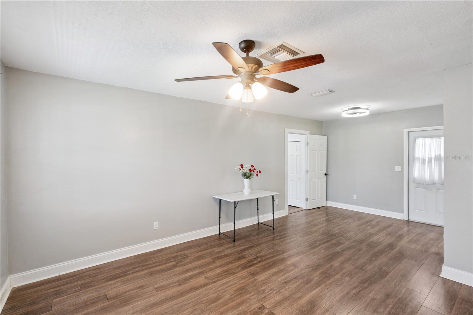 DELTONA LAKES UNIT 06 - Residential