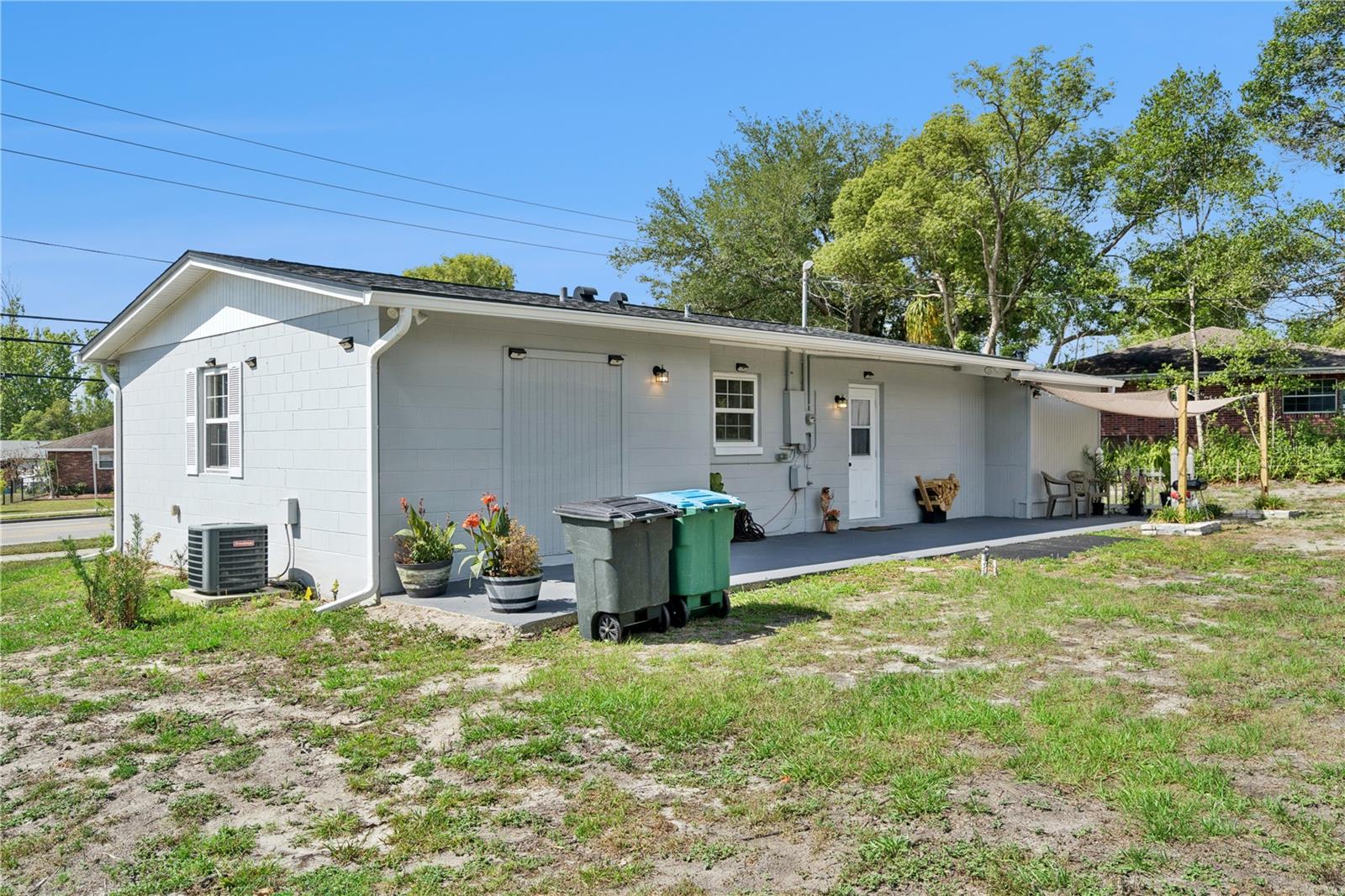 DELTONA LAKES UNIT 06 - Residential