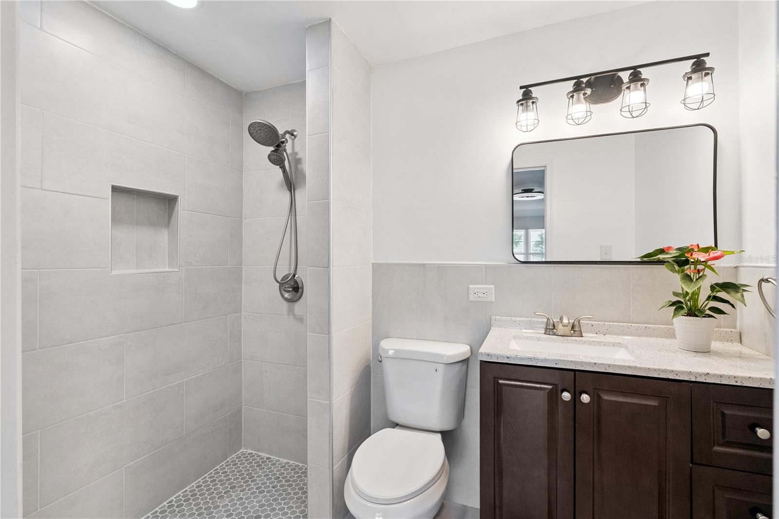 DELTONA LAKES UNIT 06 - Residential