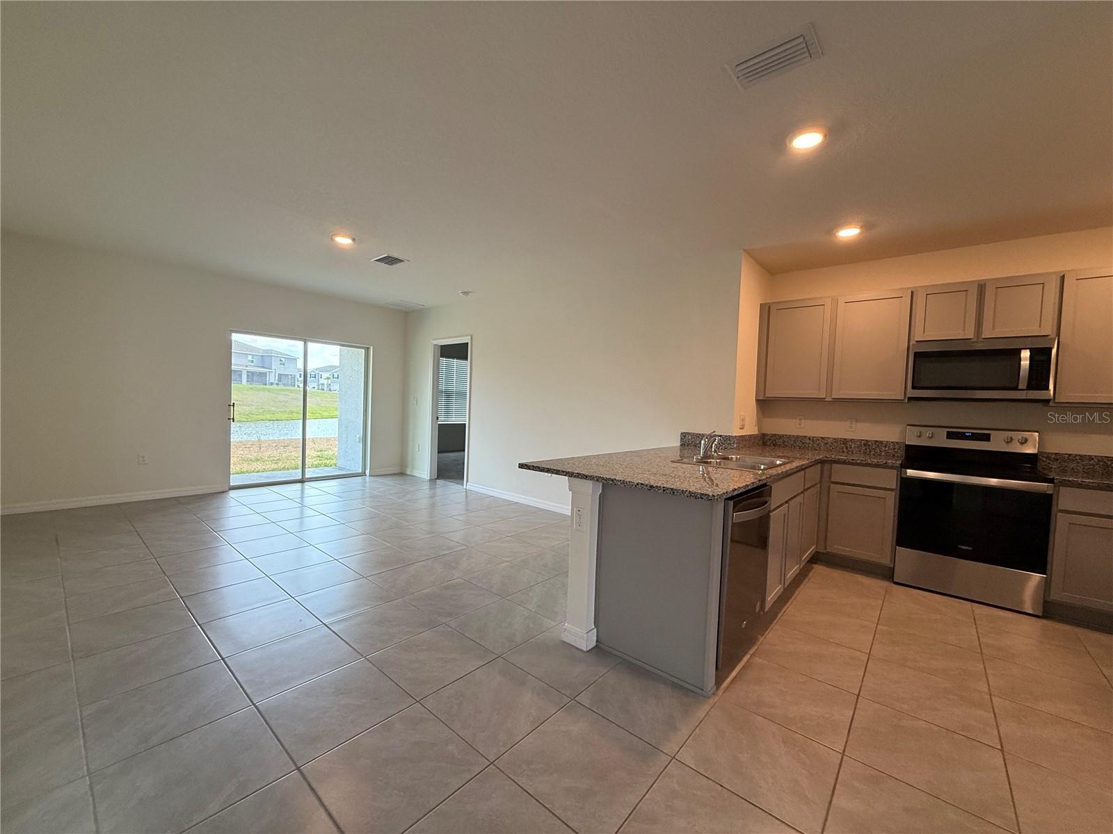 VARREA PH 1 - Residential Lease