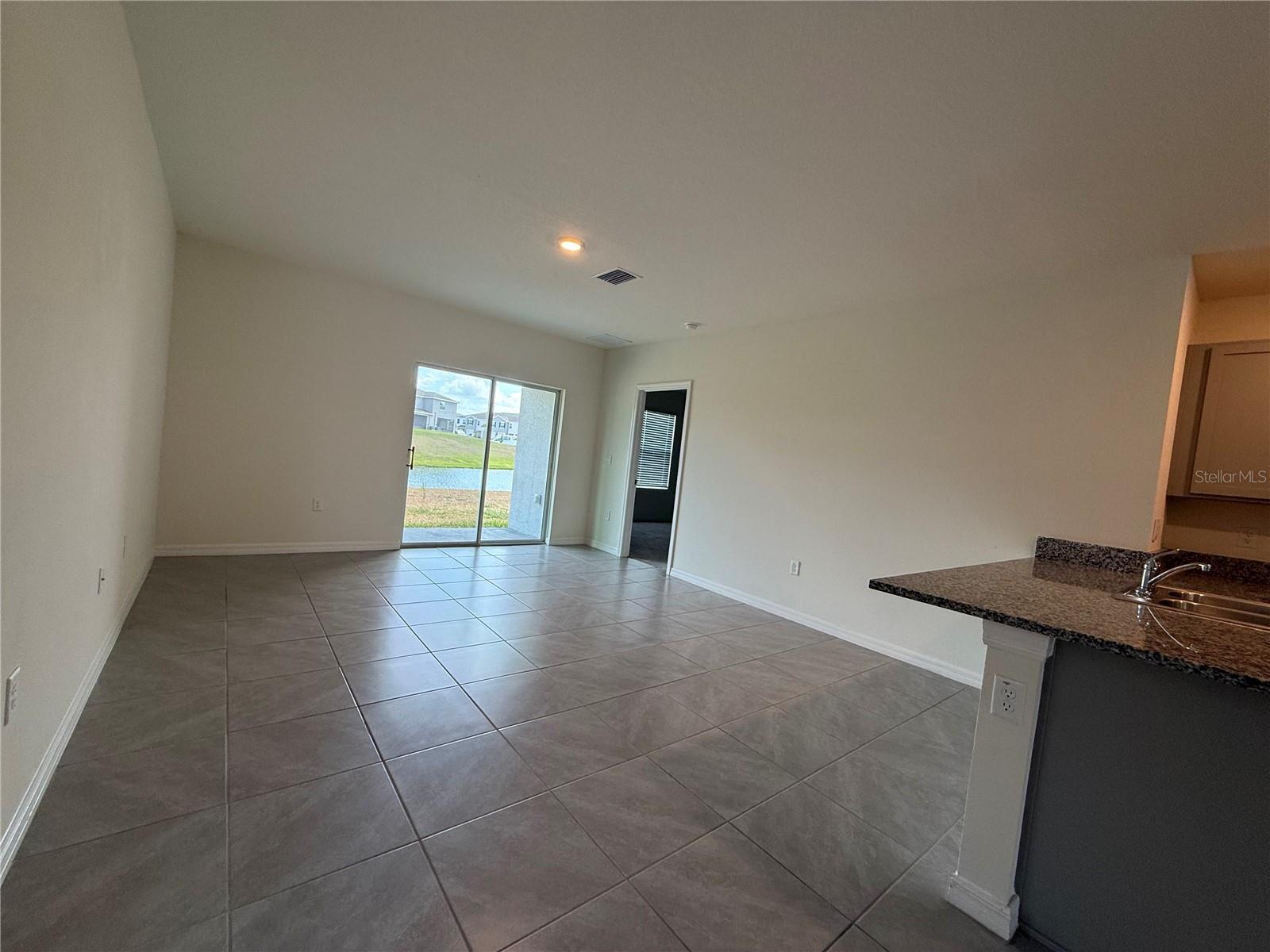 VARREA PH 1 - Residential Lease