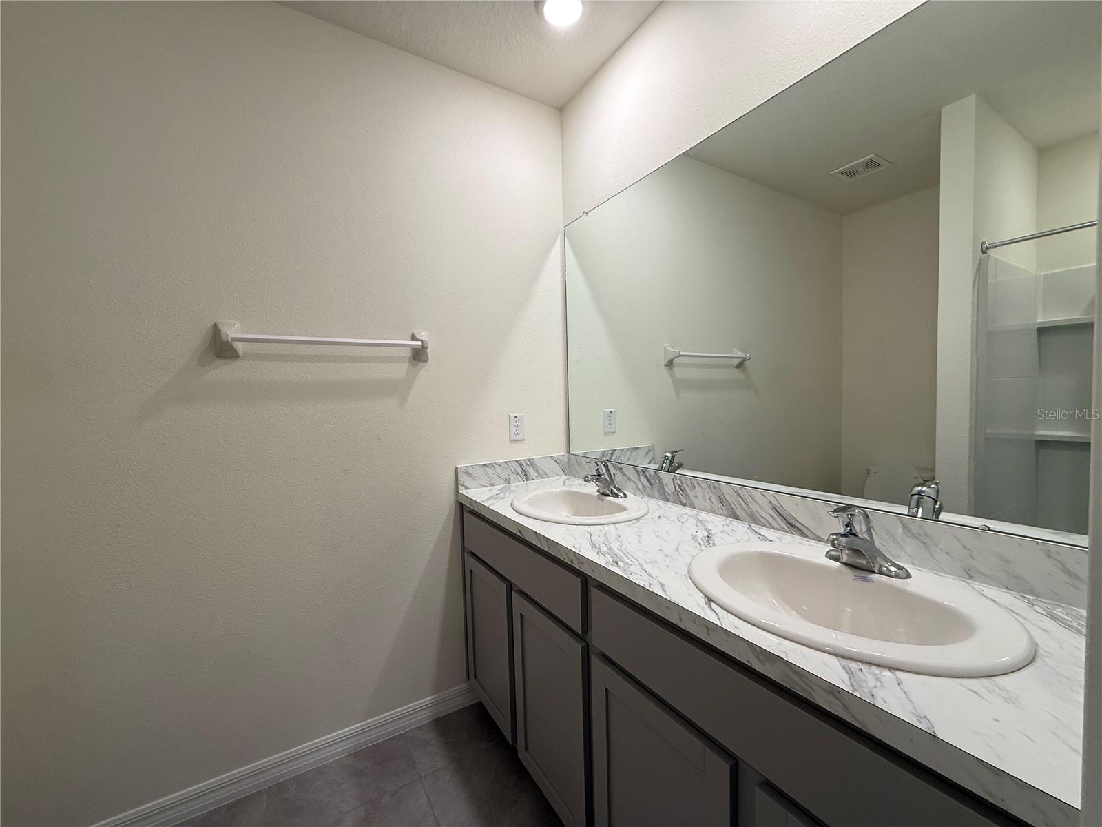 VARREA PH 1 - Residential Lease