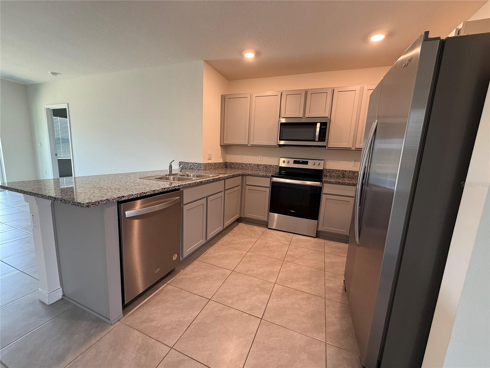 VARREA PH 1 - Residential Lease