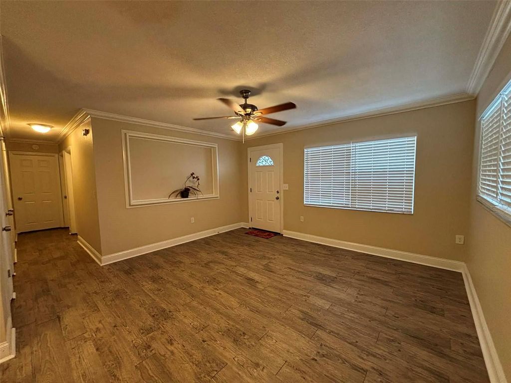 Photo of 606 Holt Circle, Winter Haven, FL 33880 (MLS # P4938363)