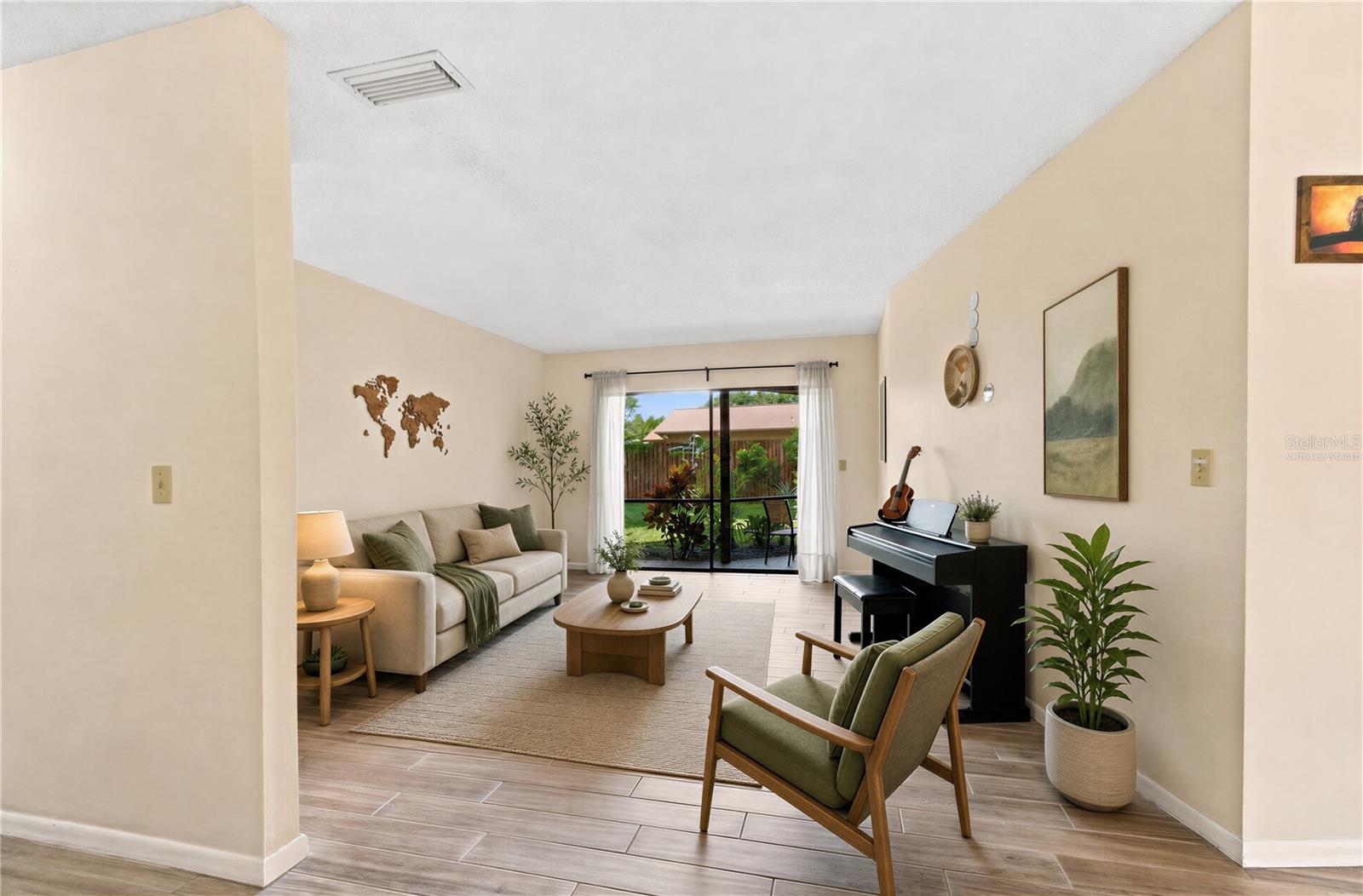 4607 CLOVERLAWN DRIVE