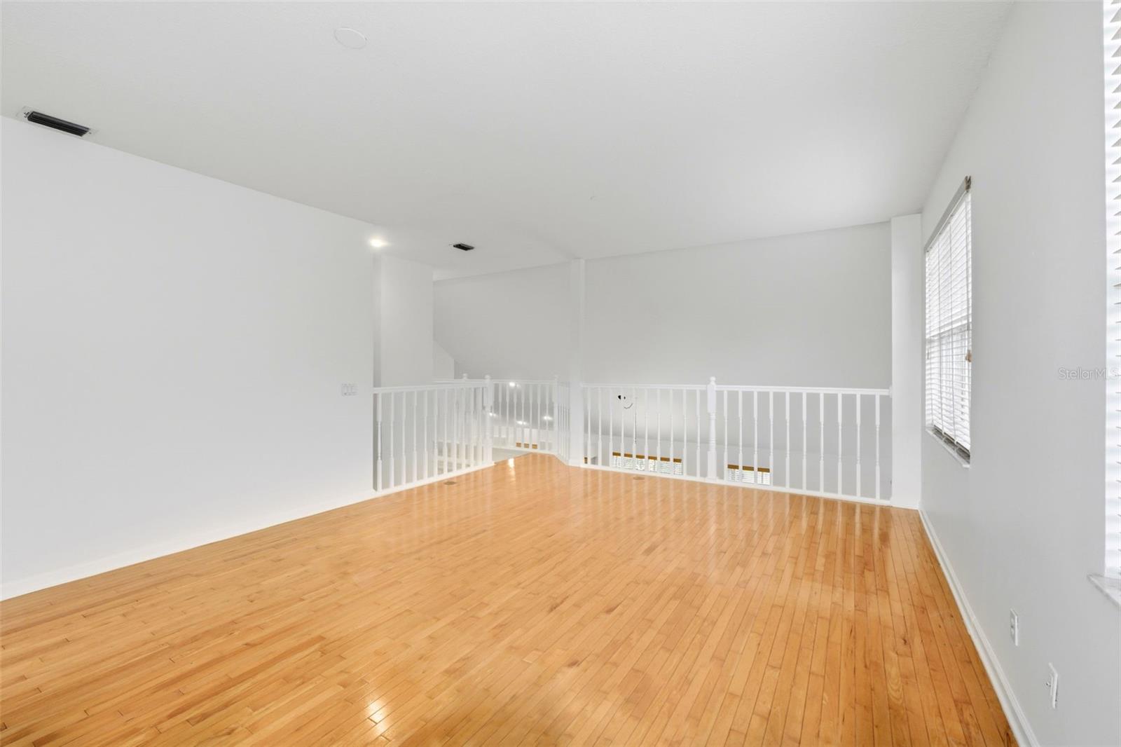 HAWKSNEST - Residential