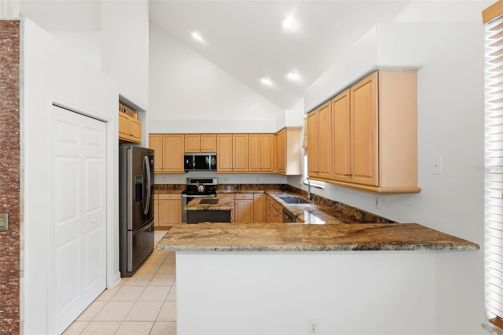 HAWKSNEST - Residential