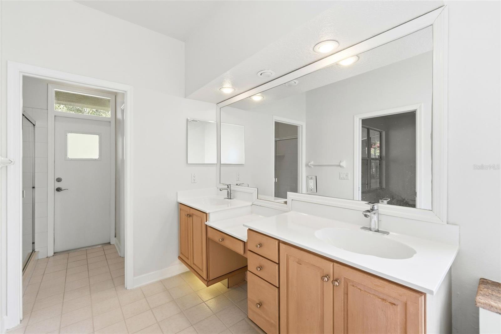 HAWKSNEST - Residential