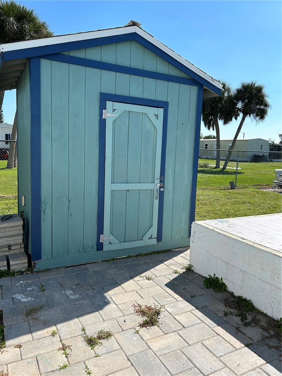 HOLIDAY TRAVEL PARK ENGLEWOOD - Land