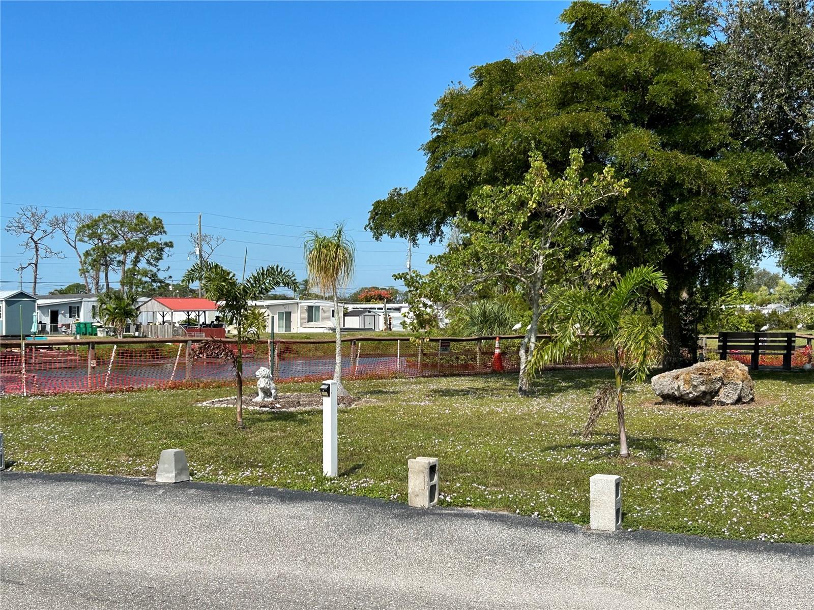 HOLIDAY TRAVEL PARK ENGLEWOOD - Land