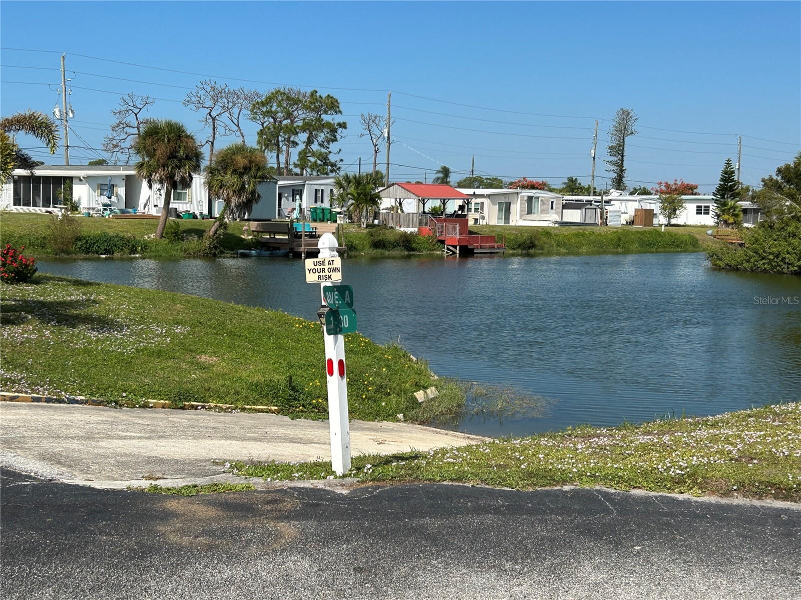 HOLIDAY TRAVEL PARK ENGLEWOOD - Land