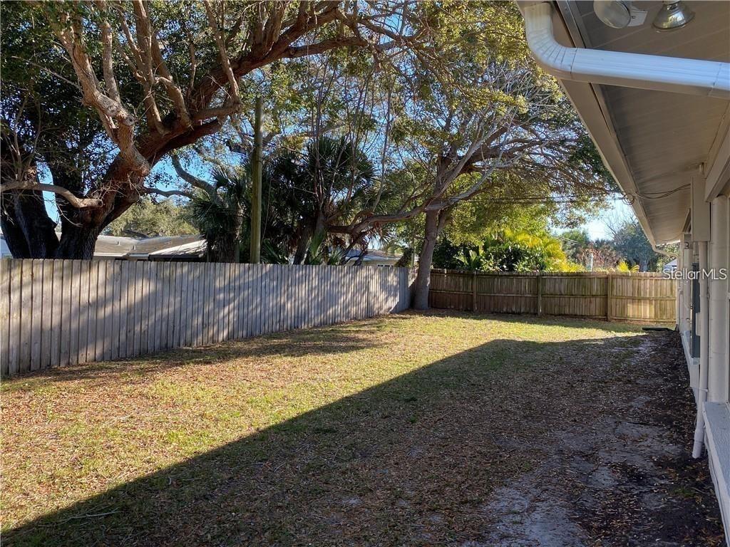 GULF GATE - Residential Lease