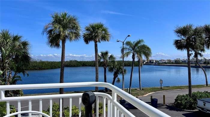 ISLAND RESORT AT MARINERS CLUB - Residential