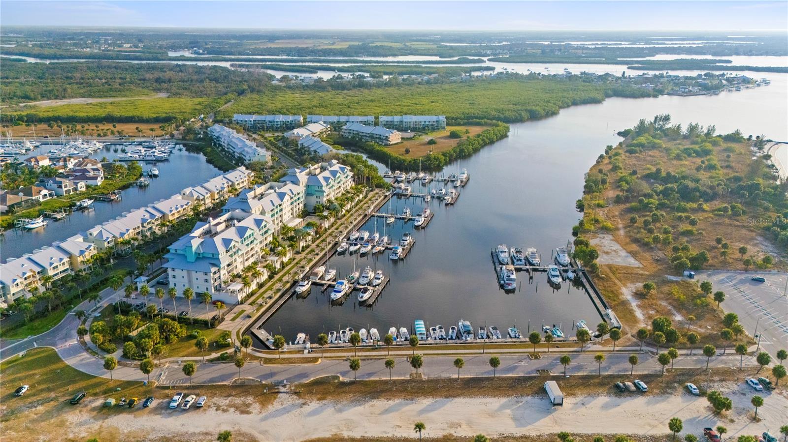 ISLAND RESORT AT MARINERS CLUB - Residential