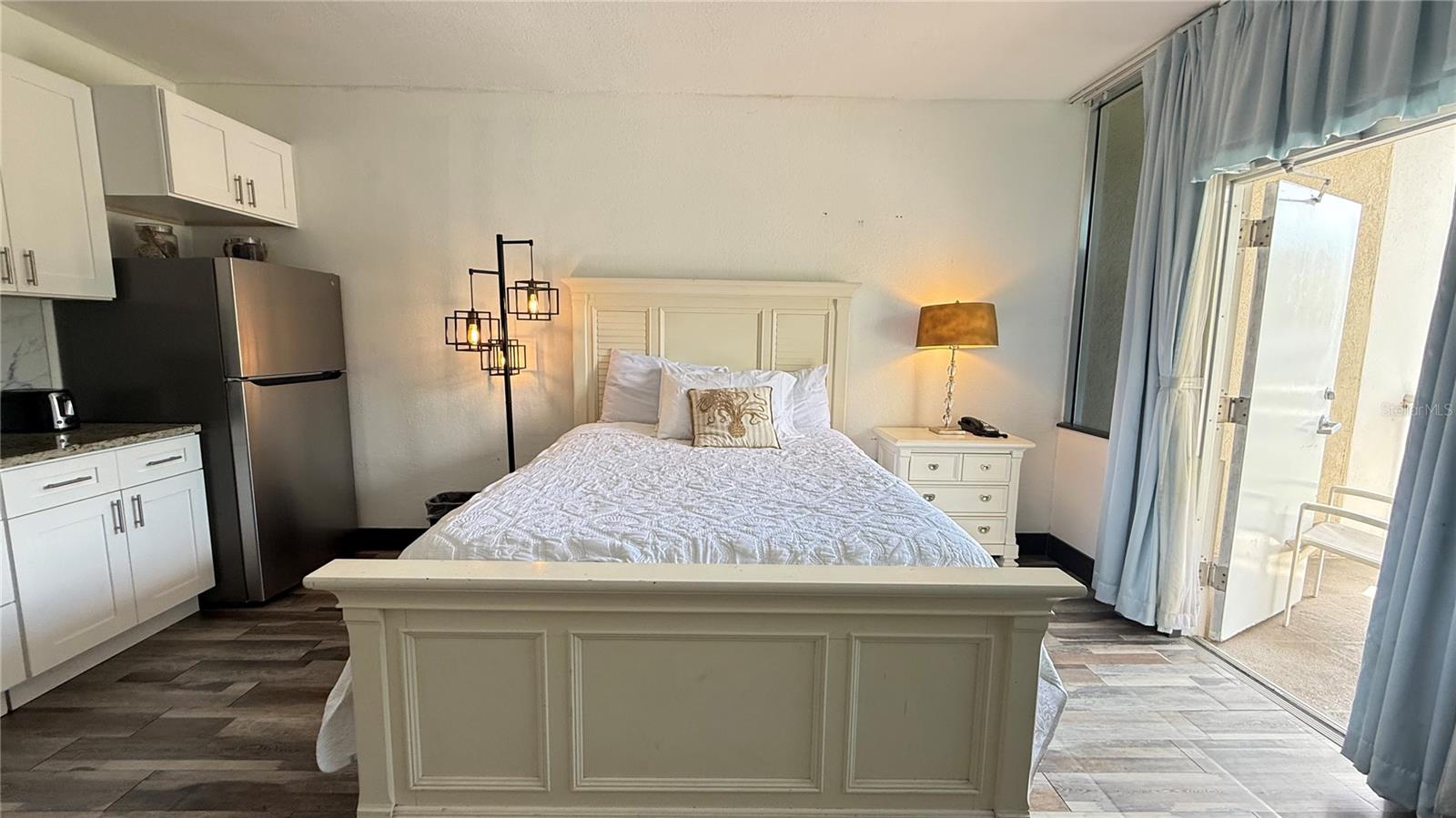 ISLAND RESORT AT MARINERS CLUB - Residential