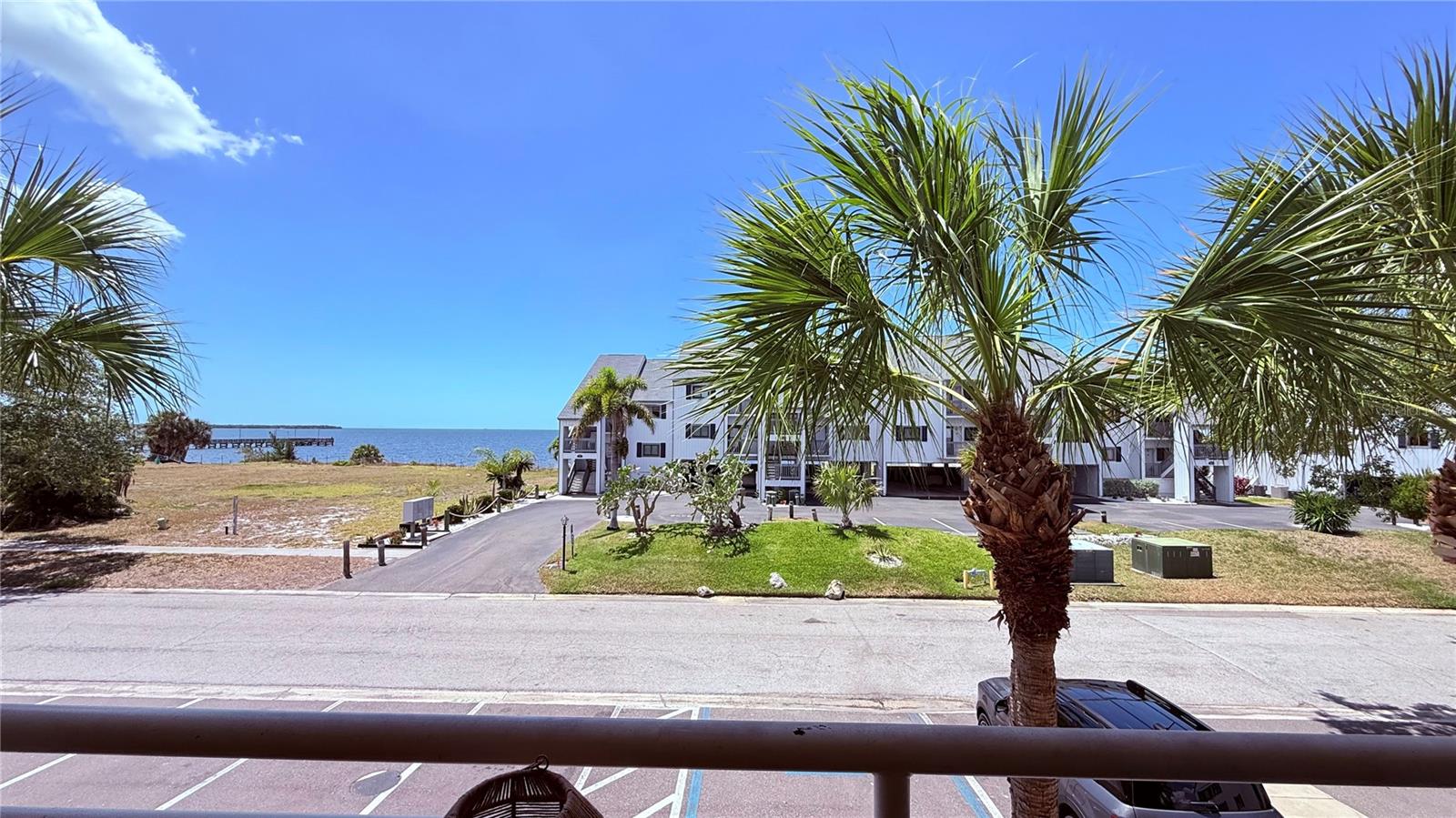 ISLAND RESORT AT MARINERS CLUB - Residential