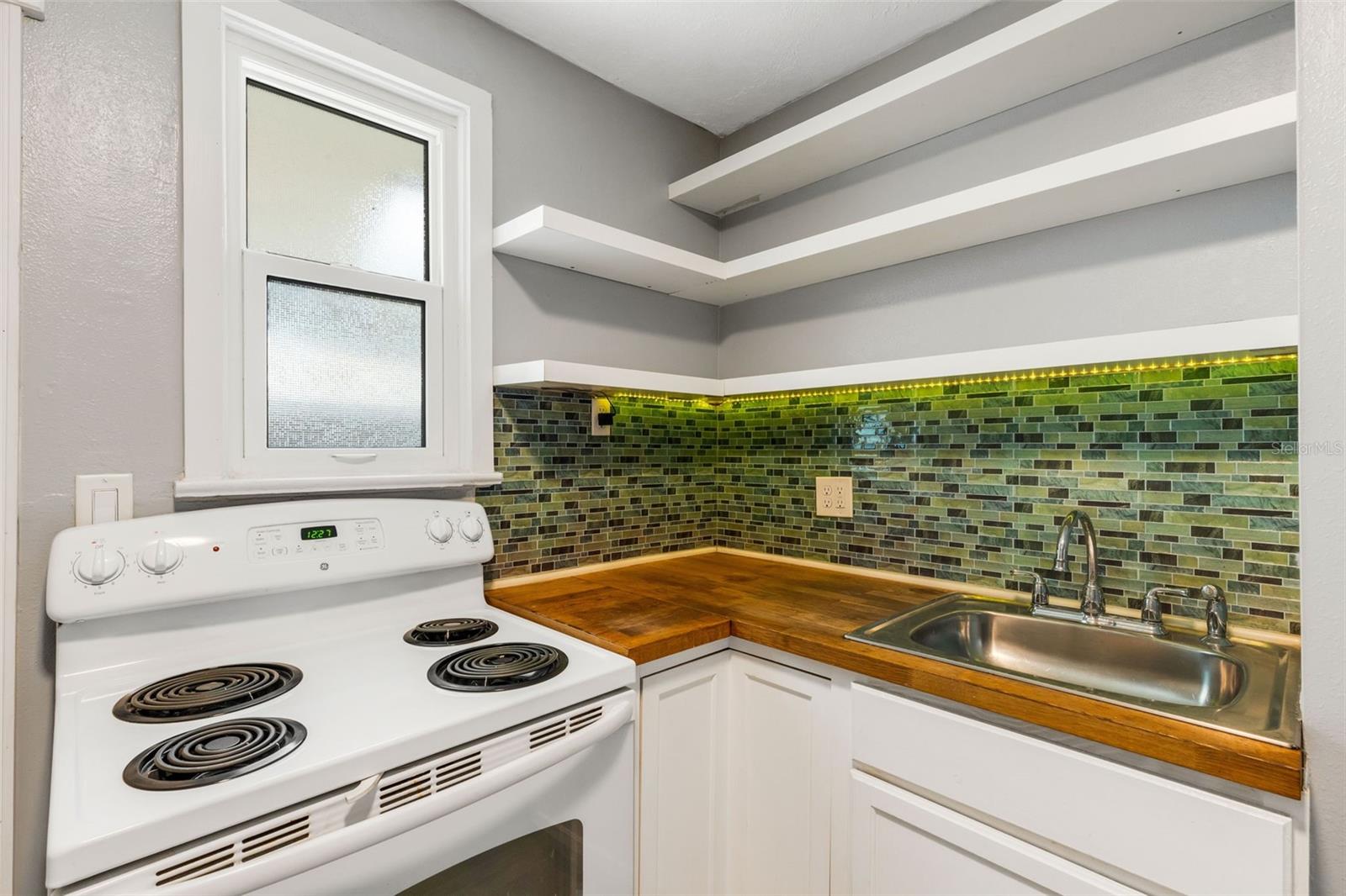 A J ADAMS ADD TO BRAIDENTOWN - Residential Income