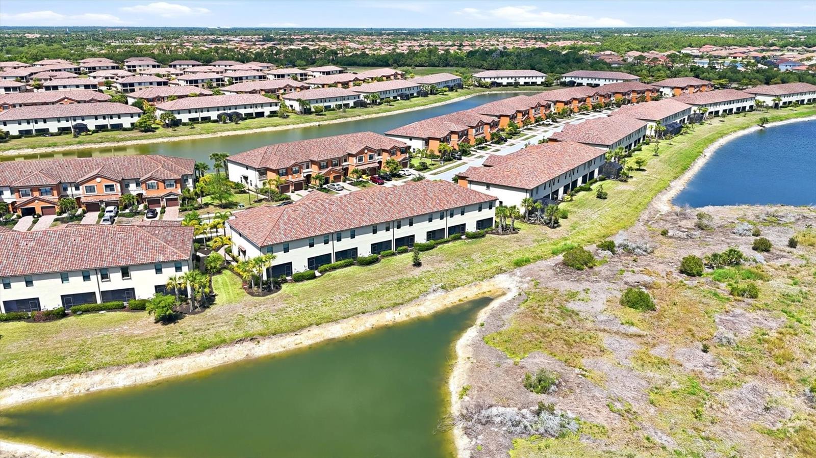 GRAN PARADISO TWNHMS 1B - Residential