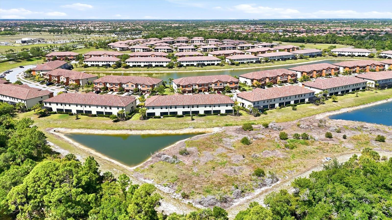 GRAN PARADISO TWNHMS 1B - Residential