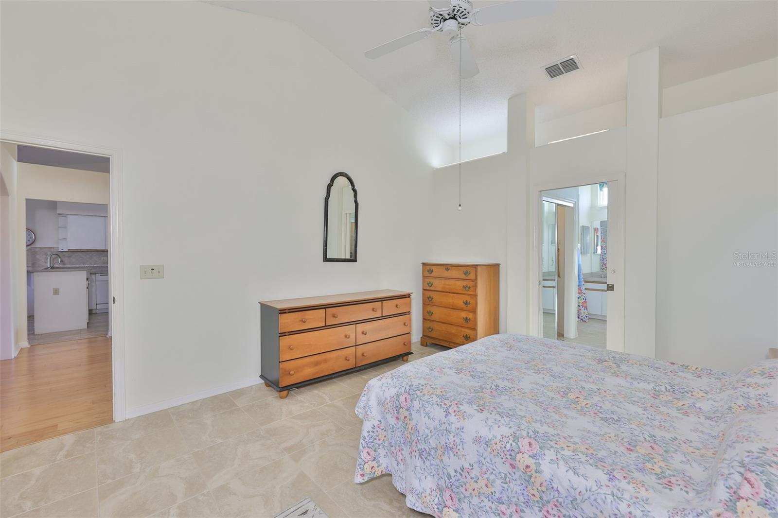 SUN CITY CENTER UNIT 52 - Residential