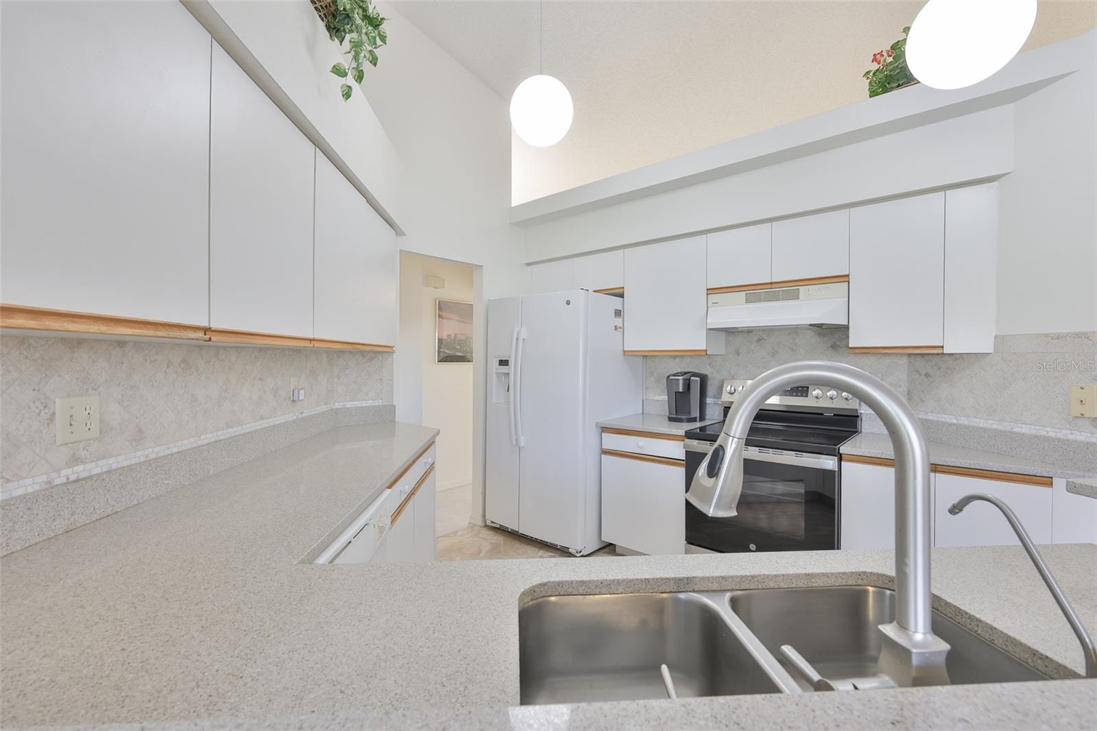 SUN CITY CENTER UNIT 52 - Residential