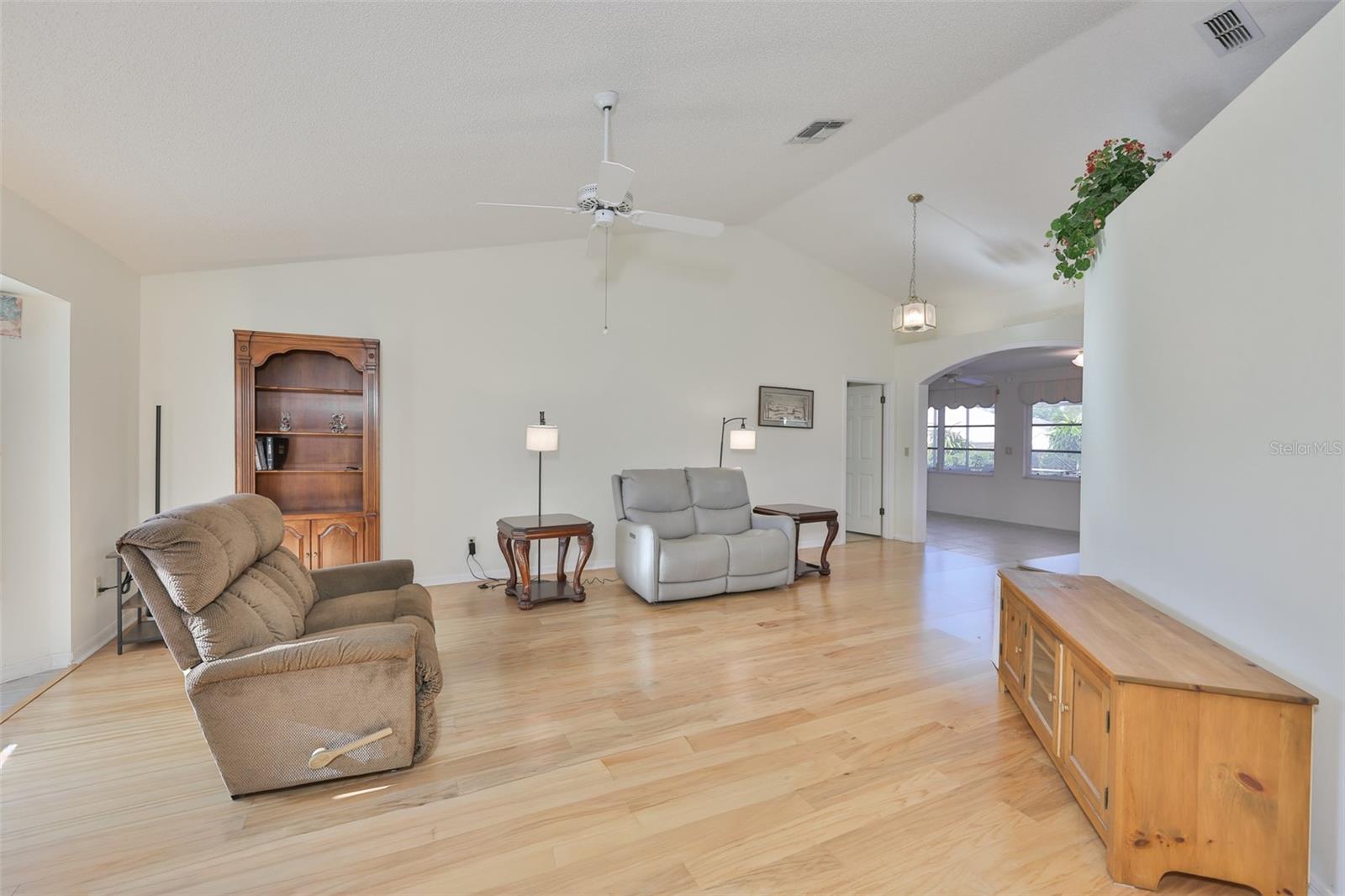 SUN CITY CENTER UNIT 52 - Residential