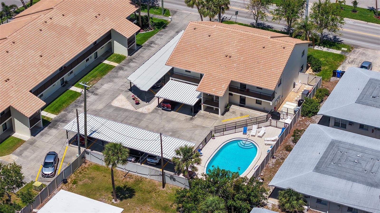 LA BRISA - Residential