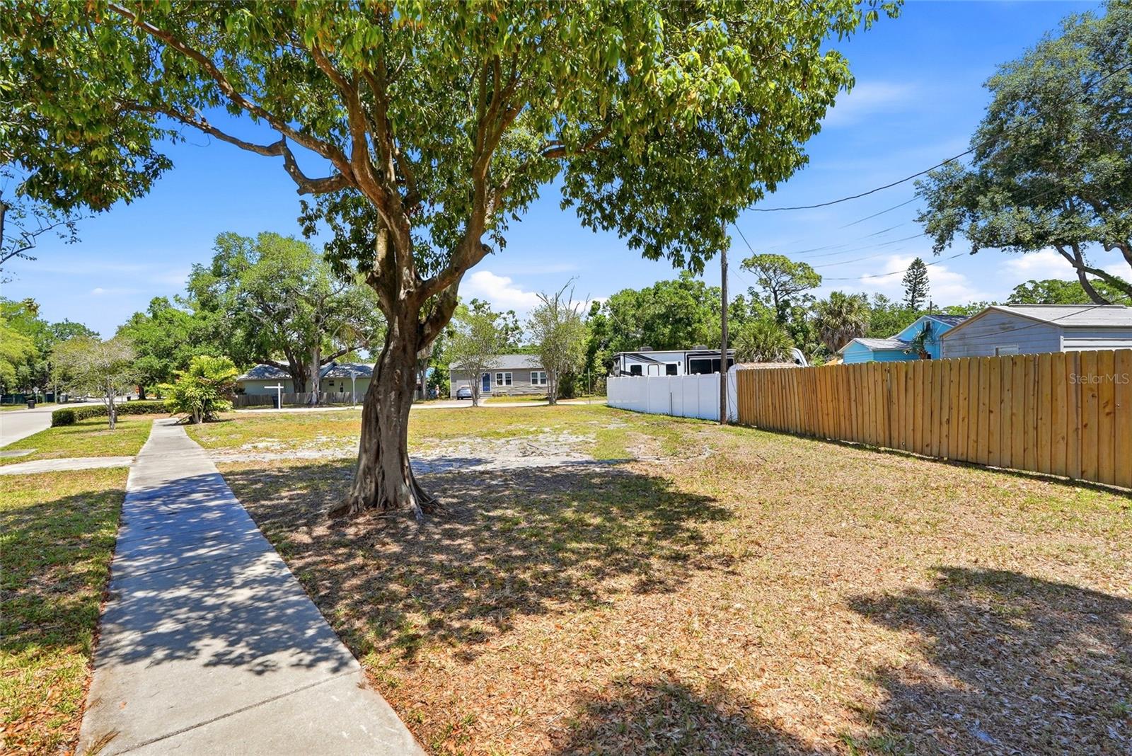 HARRIS SCHOOL ADD - Land