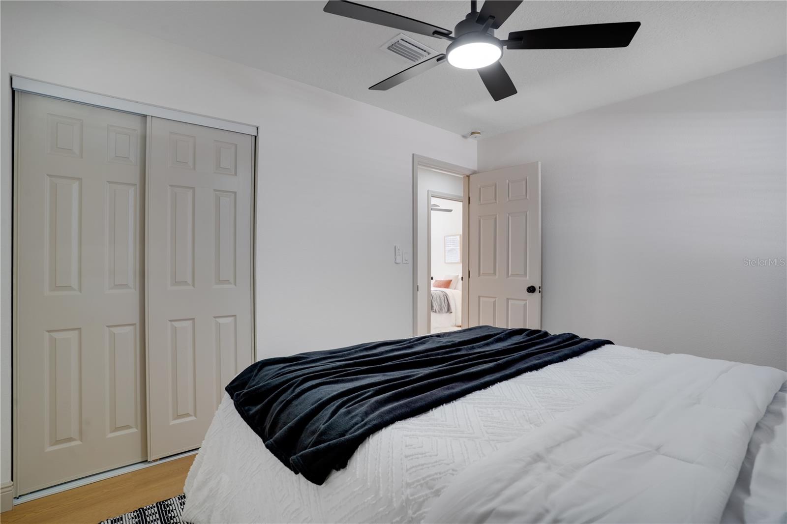 AVONDALE ESTATES - Residential