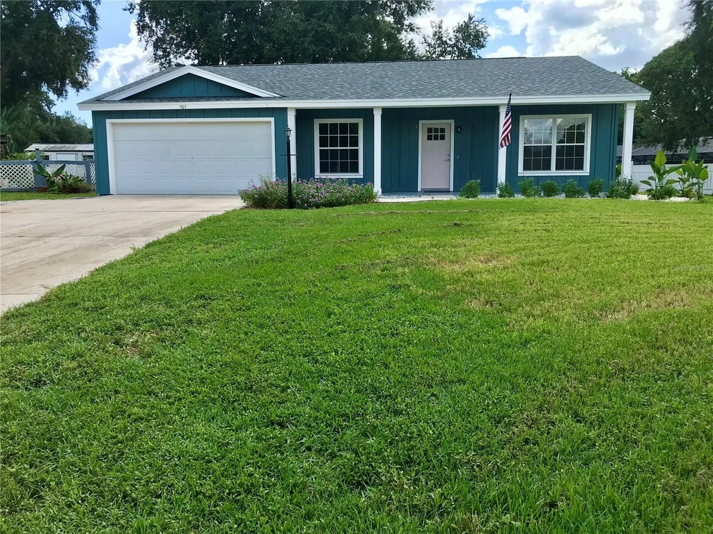 Photo of 707 Hardy Way, Auburndale, FL 33823 (MLS # P4939682)