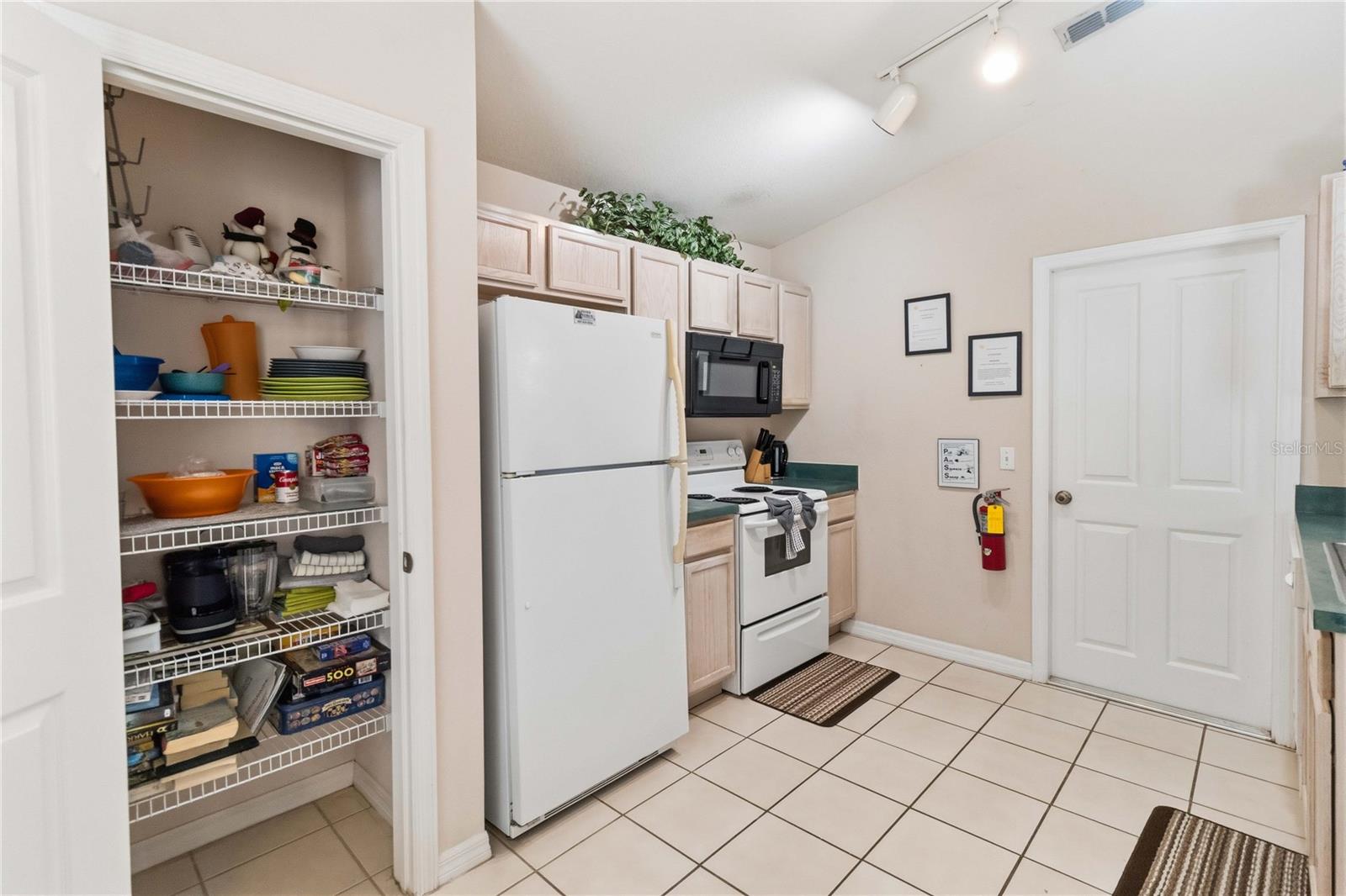 RESERVE AT TOWN CENTER - Residential