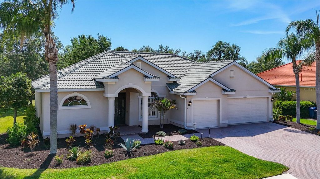 Photo of 12628 Daisy Place, Bradenton, FL 34212 (MLS # A4647050)