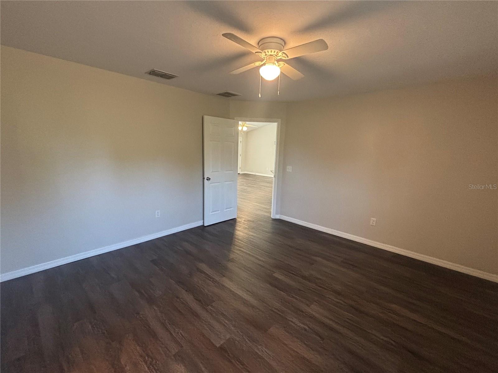 MAARION OAKS UN 10 - Residential Lease