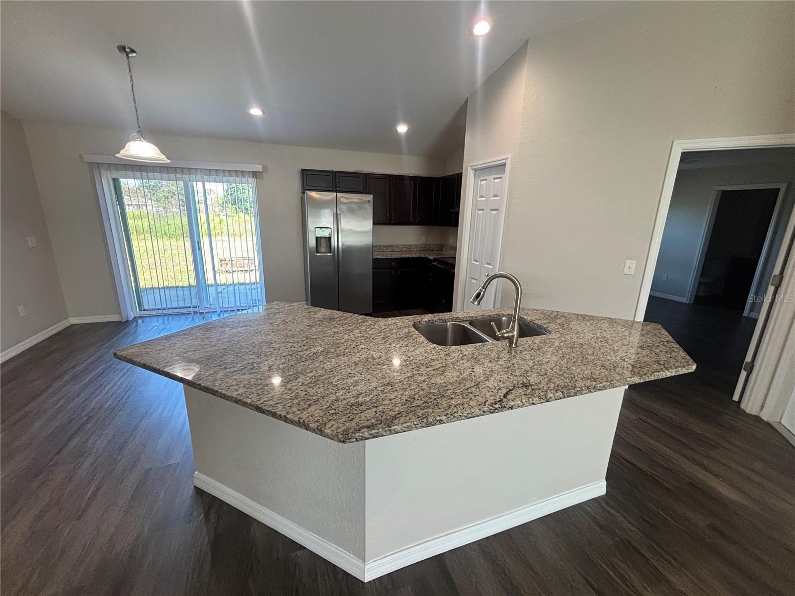 MAARION OAKS UN 10 - Residential Lease