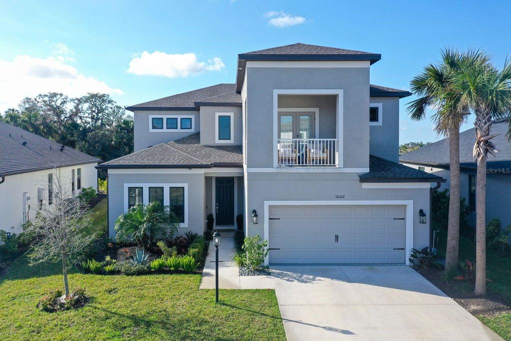 Photo of 10167 Milky Way Circle, Sarasota, FL 34241 (MLS # A4676313)
