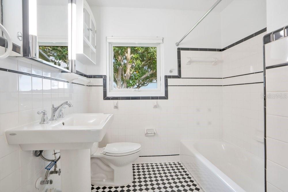 WINDERMERE - Residential Lease