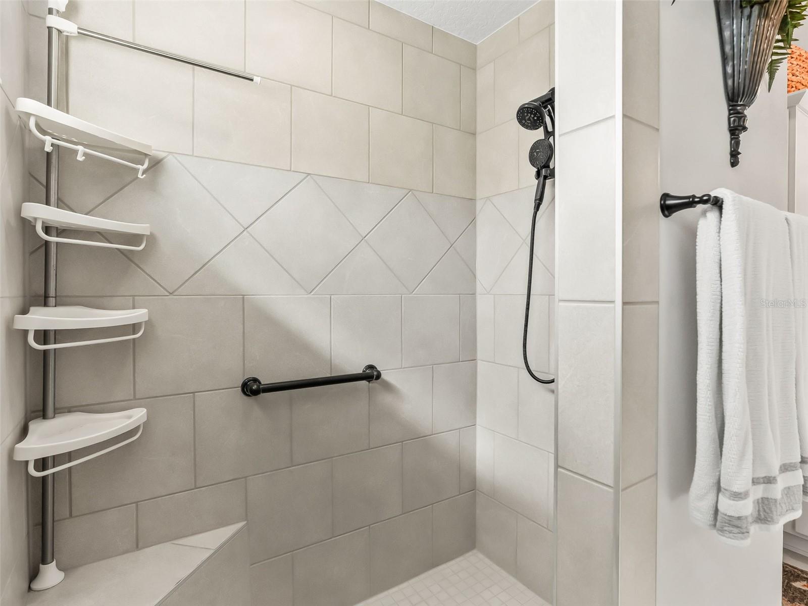 SOUTHERN OAKS UN 37 - Residential