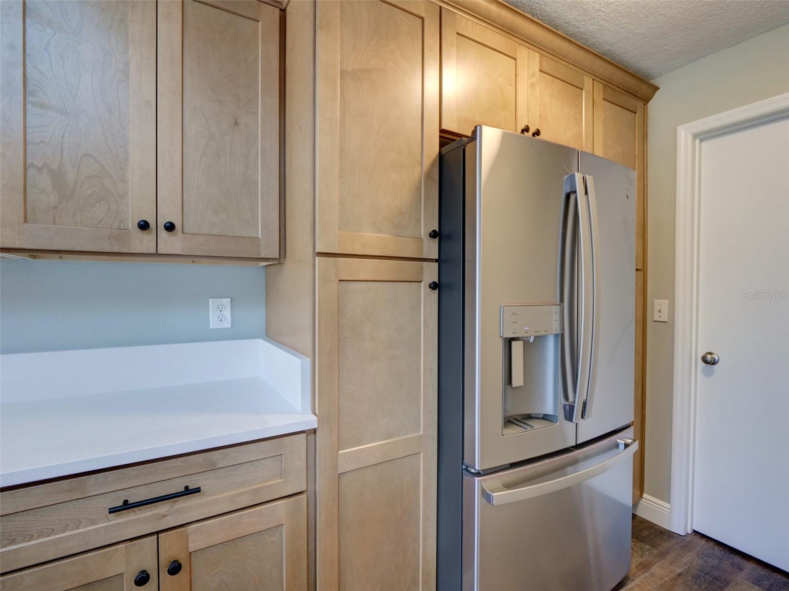 TOWN & COUNTRY ESTATES REP - Residential