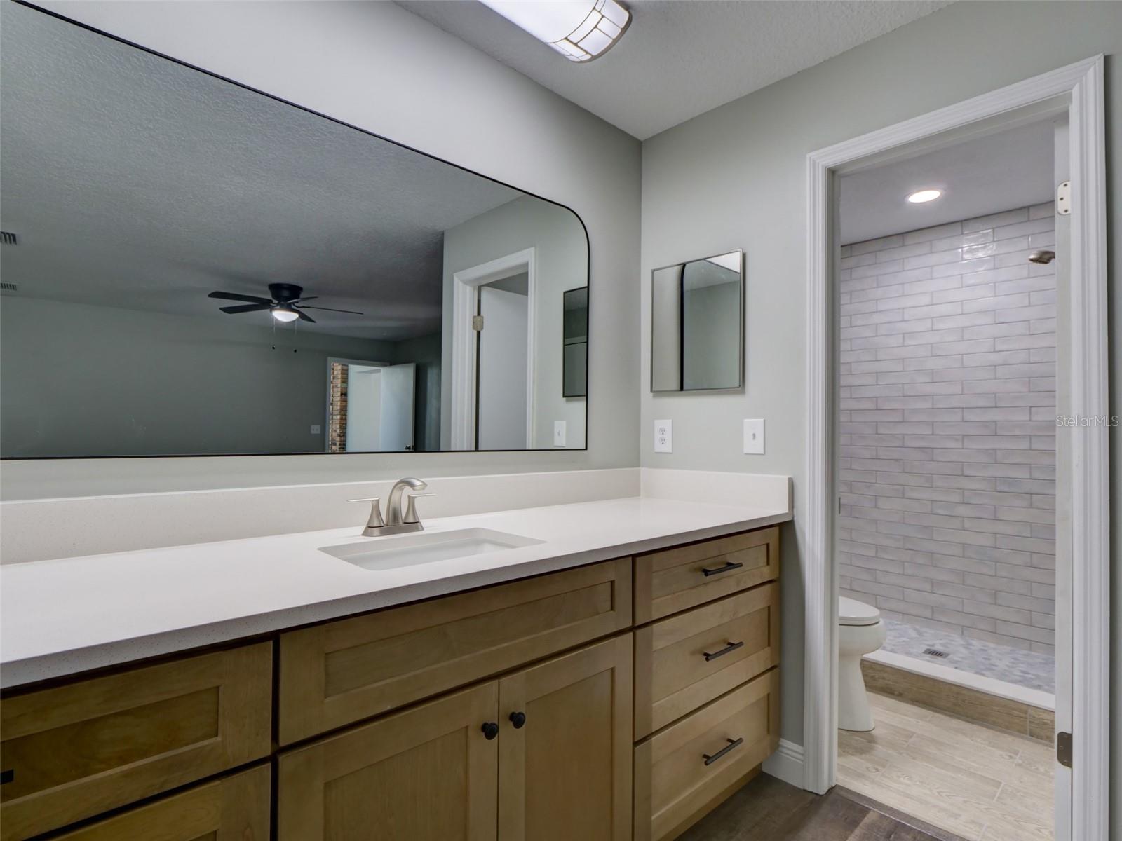 TOWN & COUNTRY ESTATES REP - Residential