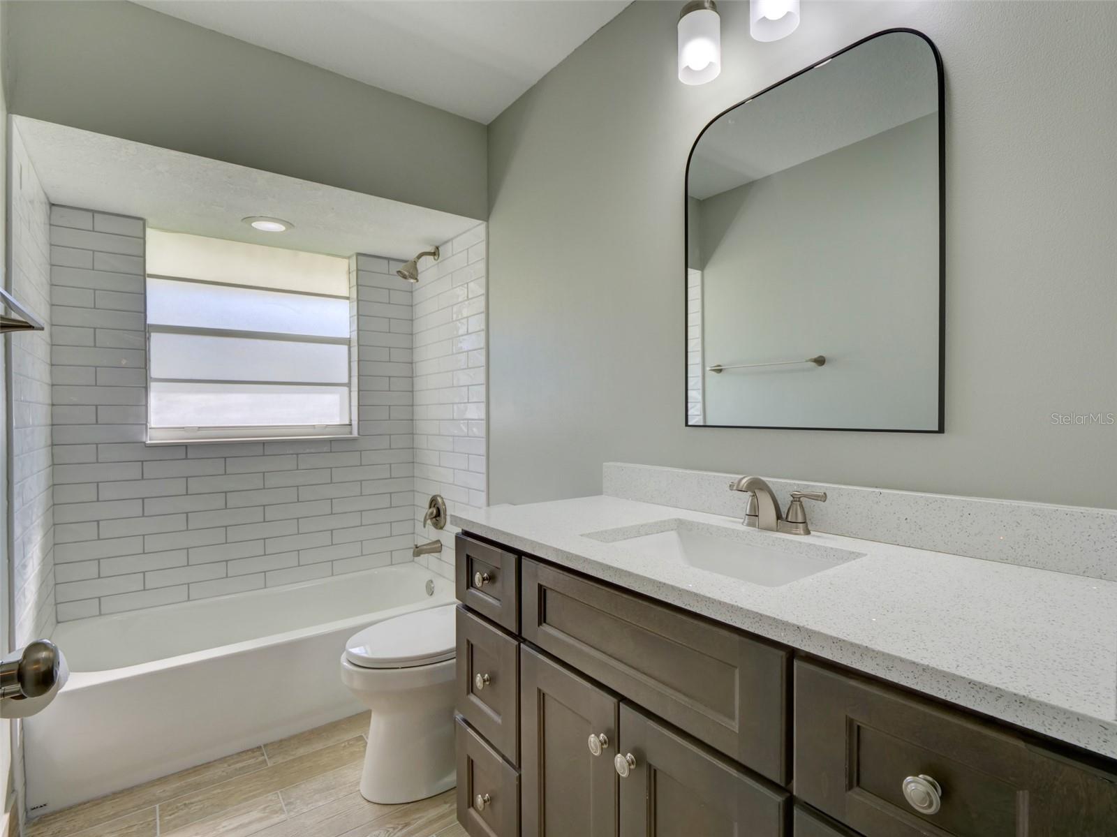 TOWN & COUNTRY ESTATES REP - Residential