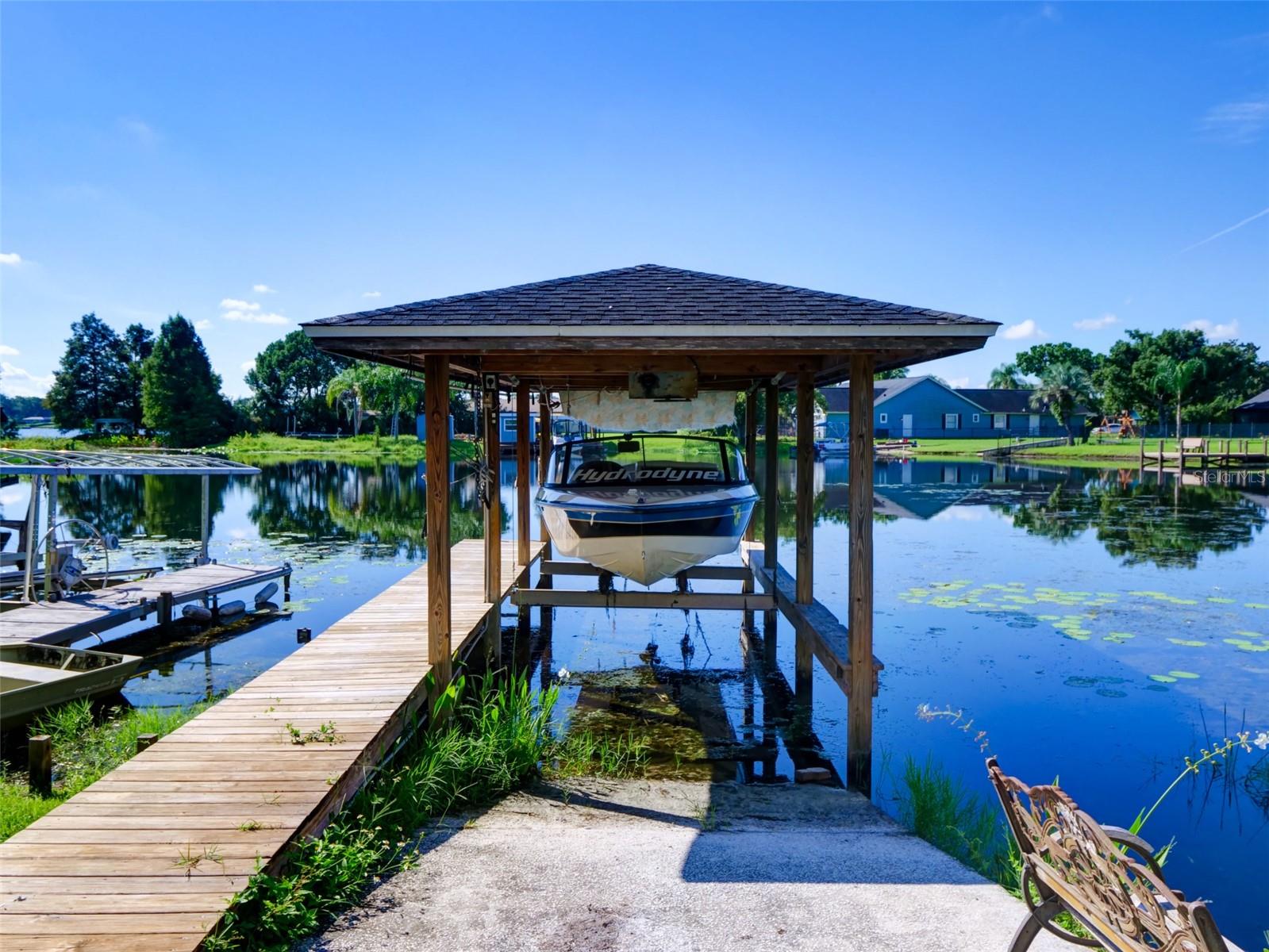 TOWN & COUNTRY ESTATES REP - Residential