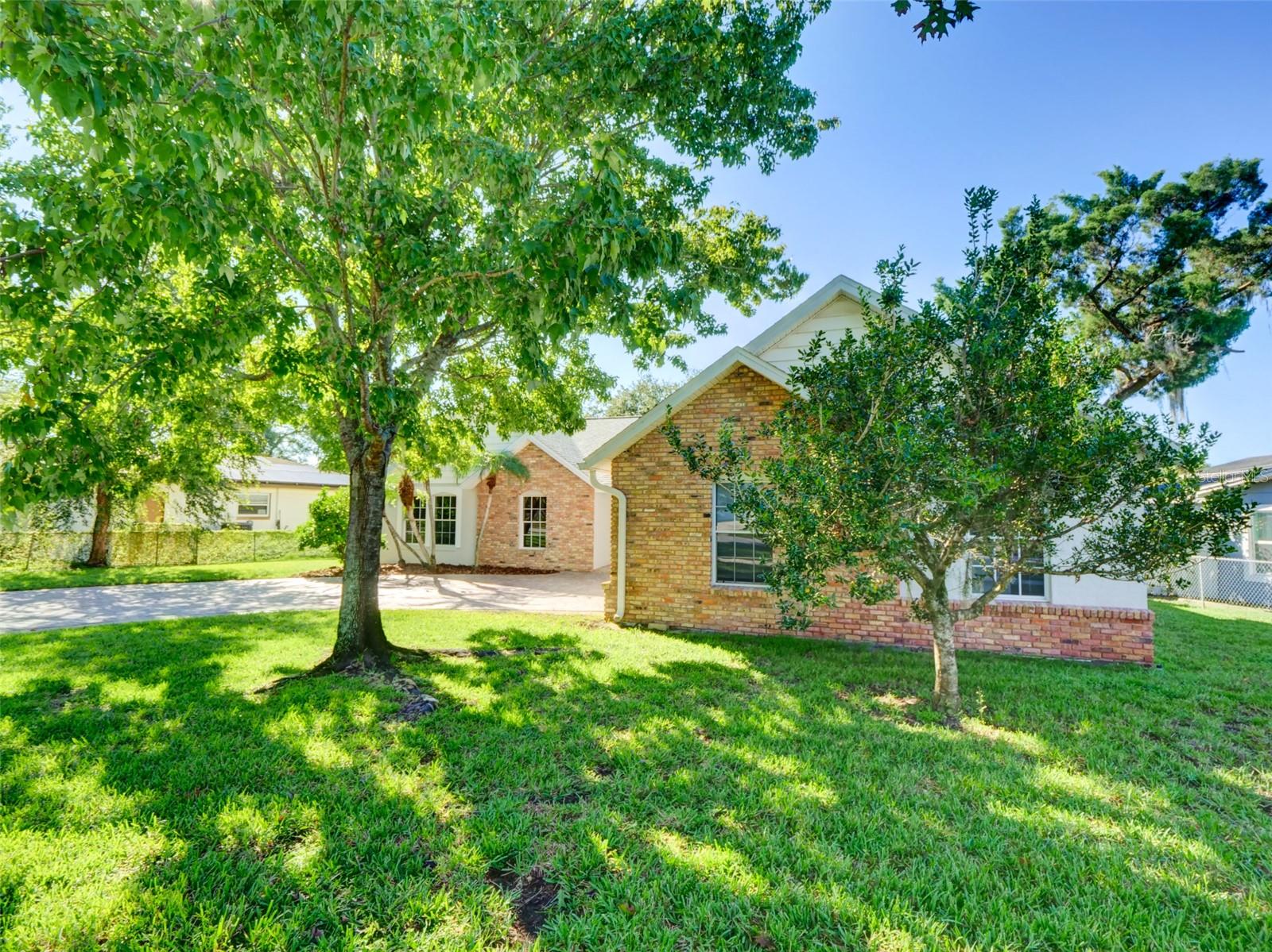 237 ROBIN ROAD