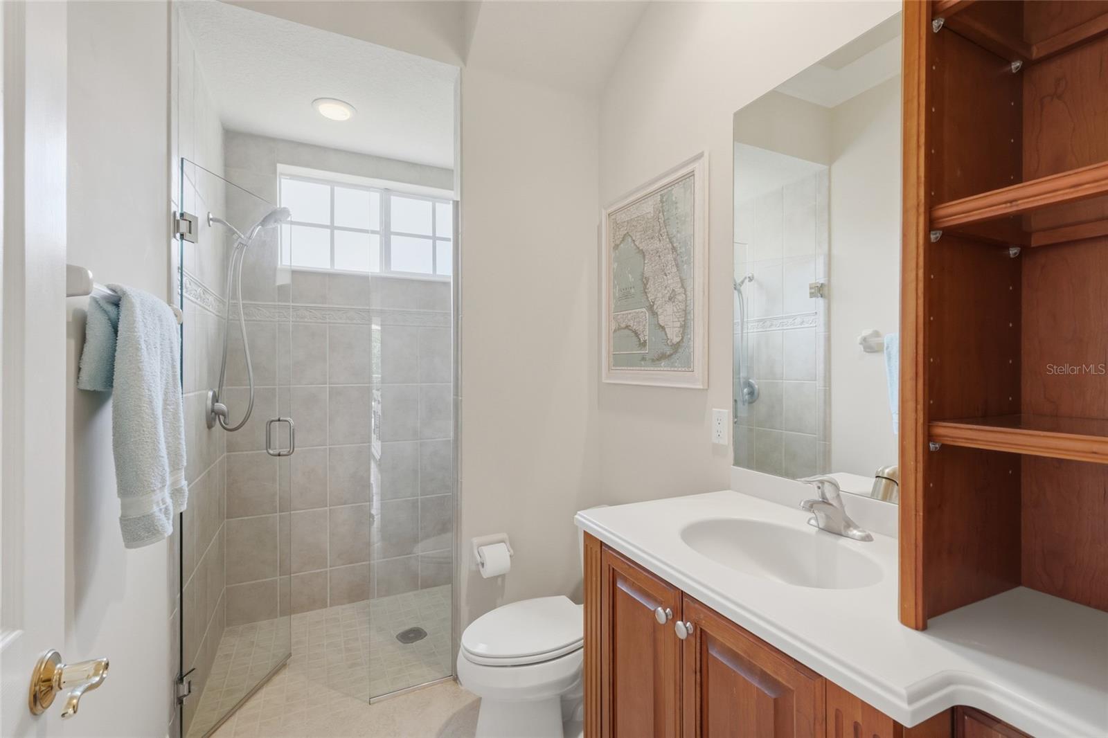 FOUNDERS CLUB - Residential