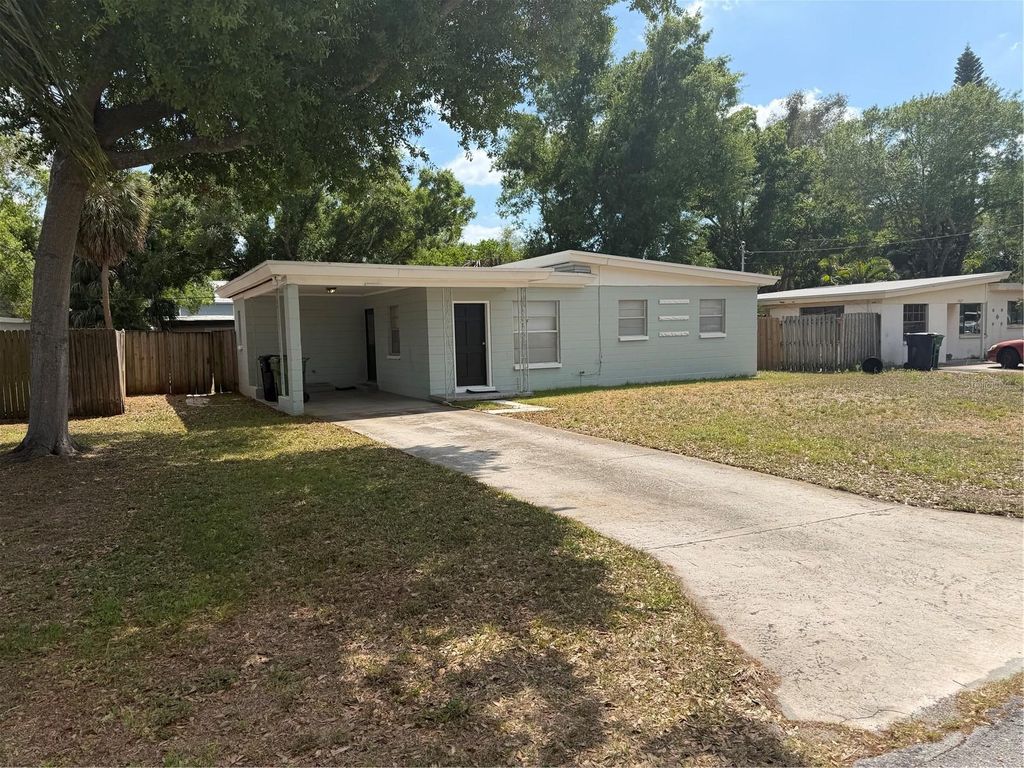 Photo of 3522 W Paul Avenue, Tampa, FL 33611 (MLS # TB8502480)