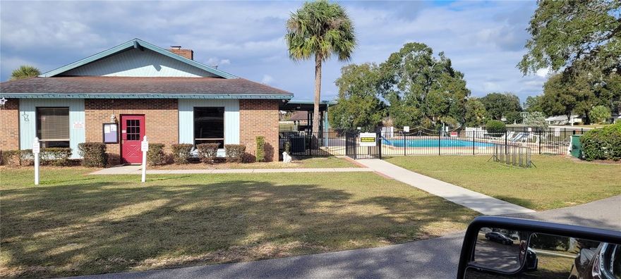 AVAILABLE FOR SEASONAL 2026 -2027 6 MONTH TERM PREFERRED (1900/Mo.), WILL LEASE 3 MONTHS PLUS OFF SEASON ( lower rent )  SEASON RENT HIGHER.  COMBO LOCKBOX CALL AGENT FOR COMBO  AVAILABLE APRIL 1 2026