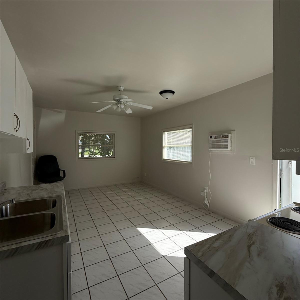 WARM MINERAL SPGS - Residential Income