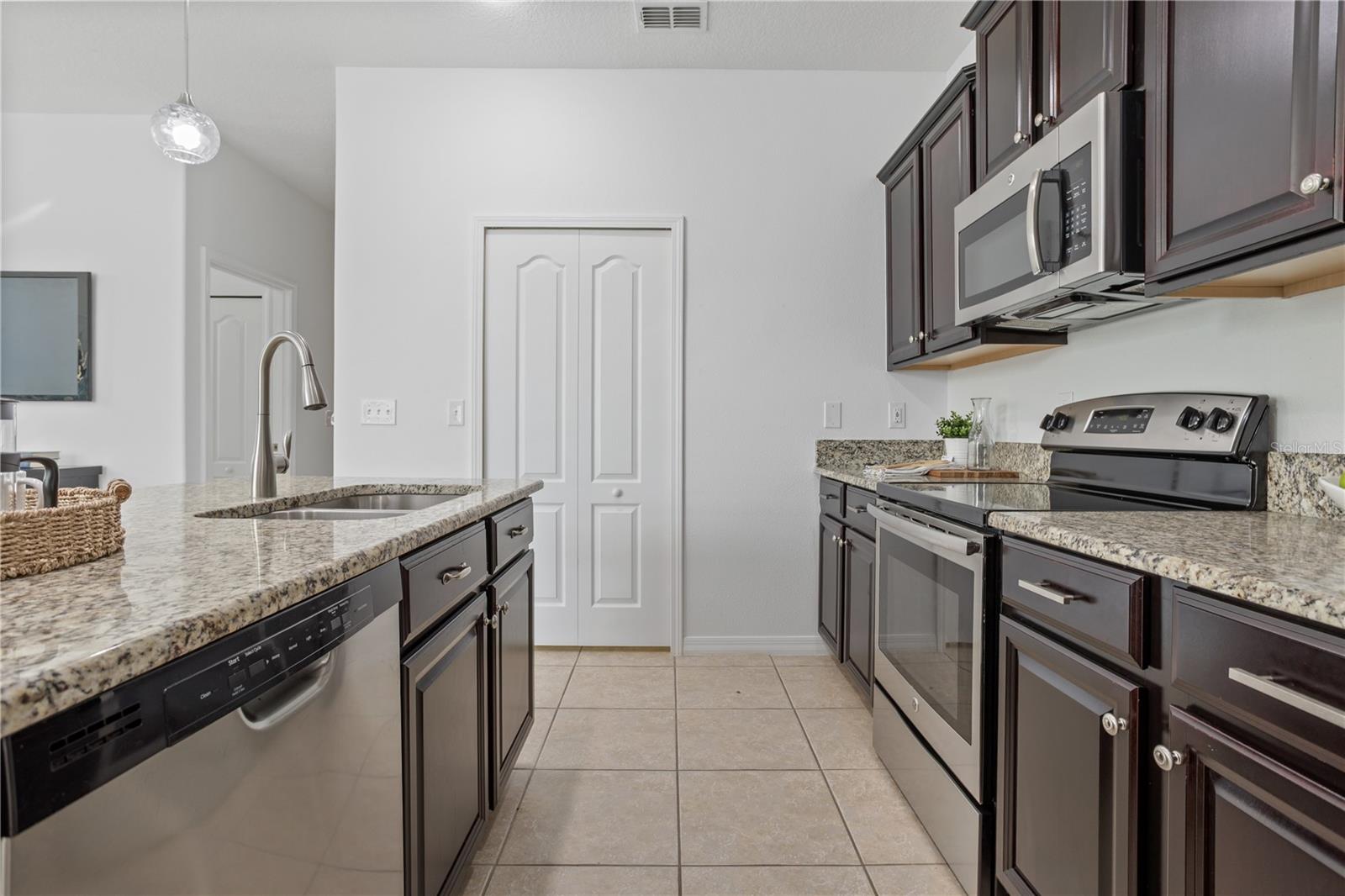 EMERSON PARK A B C D E K L M N - Residential