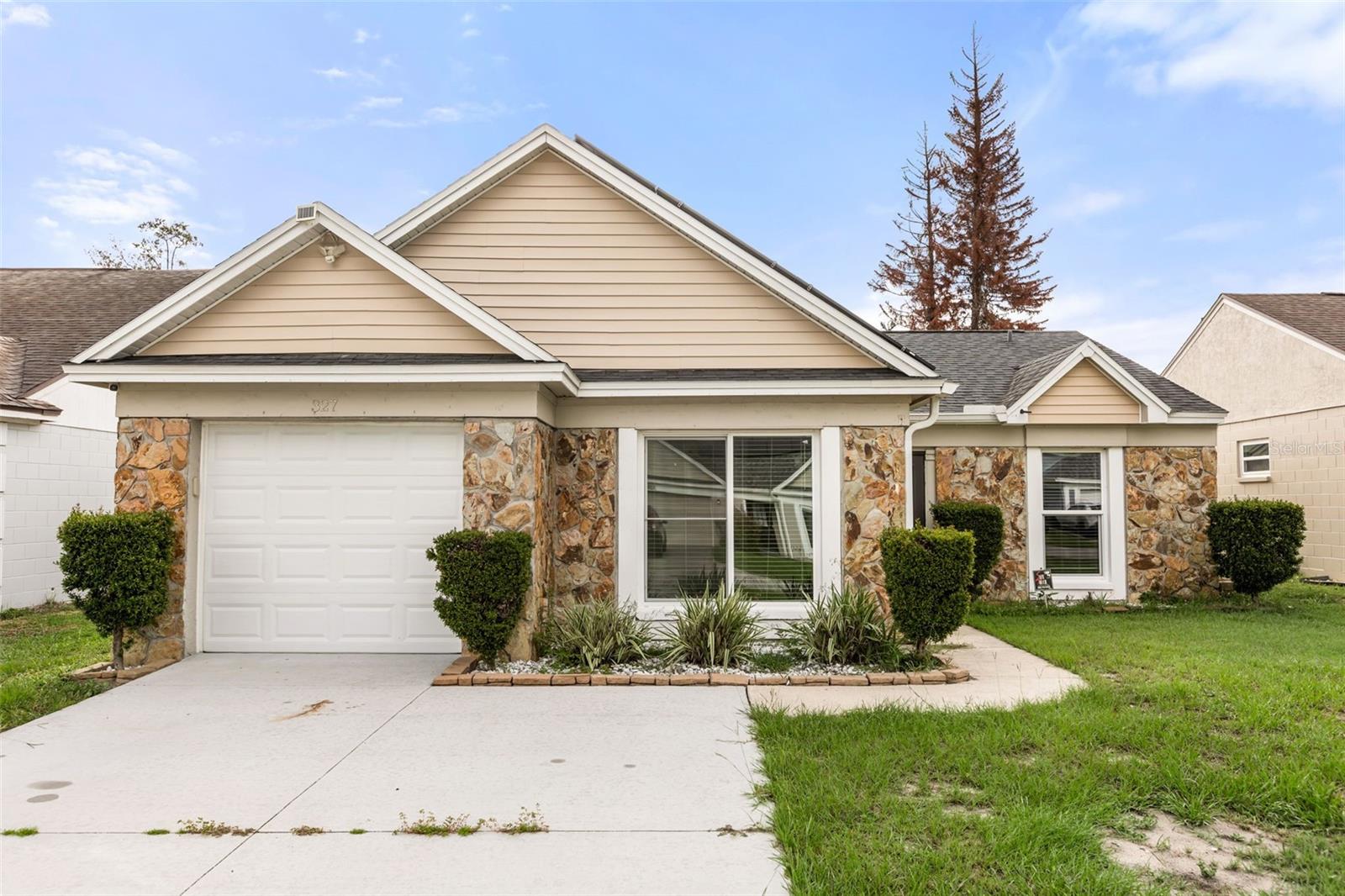 327 N CERVIDAE DRIVE