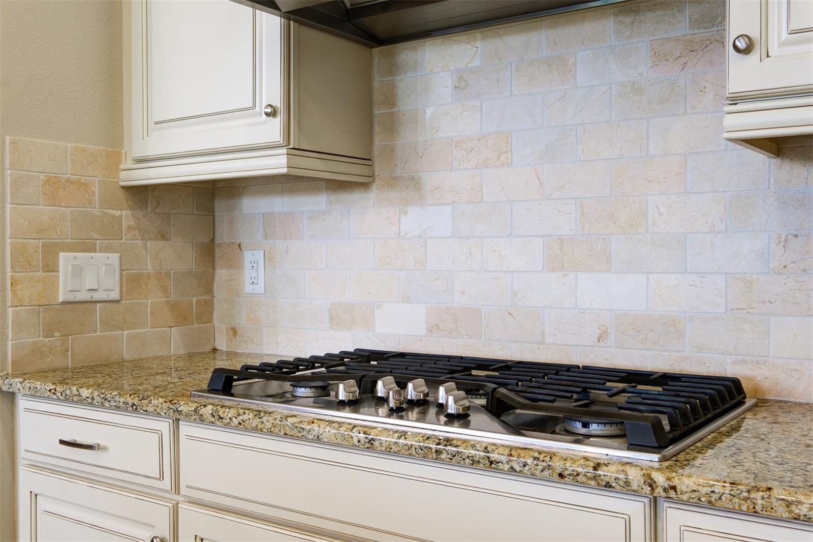 ESPLANADE GOLF AND COUNTRY CLUB - Residential